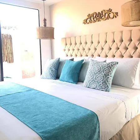 Hotel Casa Makondo